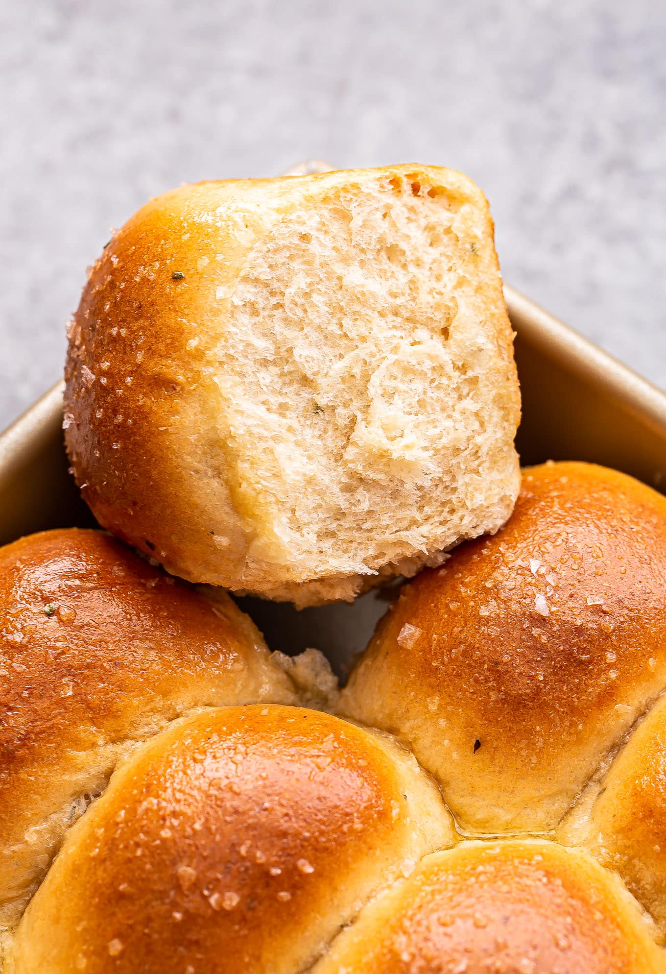 Multigrain Dinner Rolls