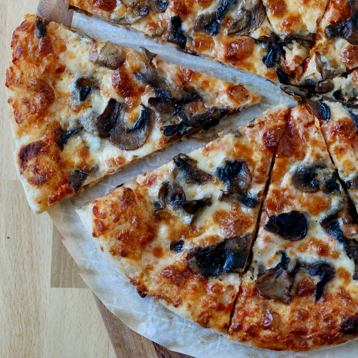 Olive & Mushroom Pizza